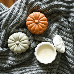 Fall Ceramic Pumpkin 16 oz: Caramel Corn Candle