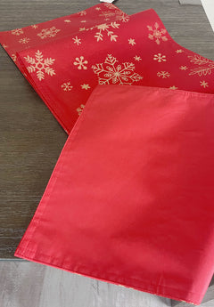 Fennco Styles Holiday Foil Print Snowflake Table Runner 16" W x 54" L - Red Woven Table Cover for Home Décor, Banquet, Family Gathering, Christmas, Special Occasion