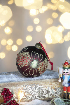 Decorative Glass Christmas Ball Ornaments Set with Hanging String – Gold or Red