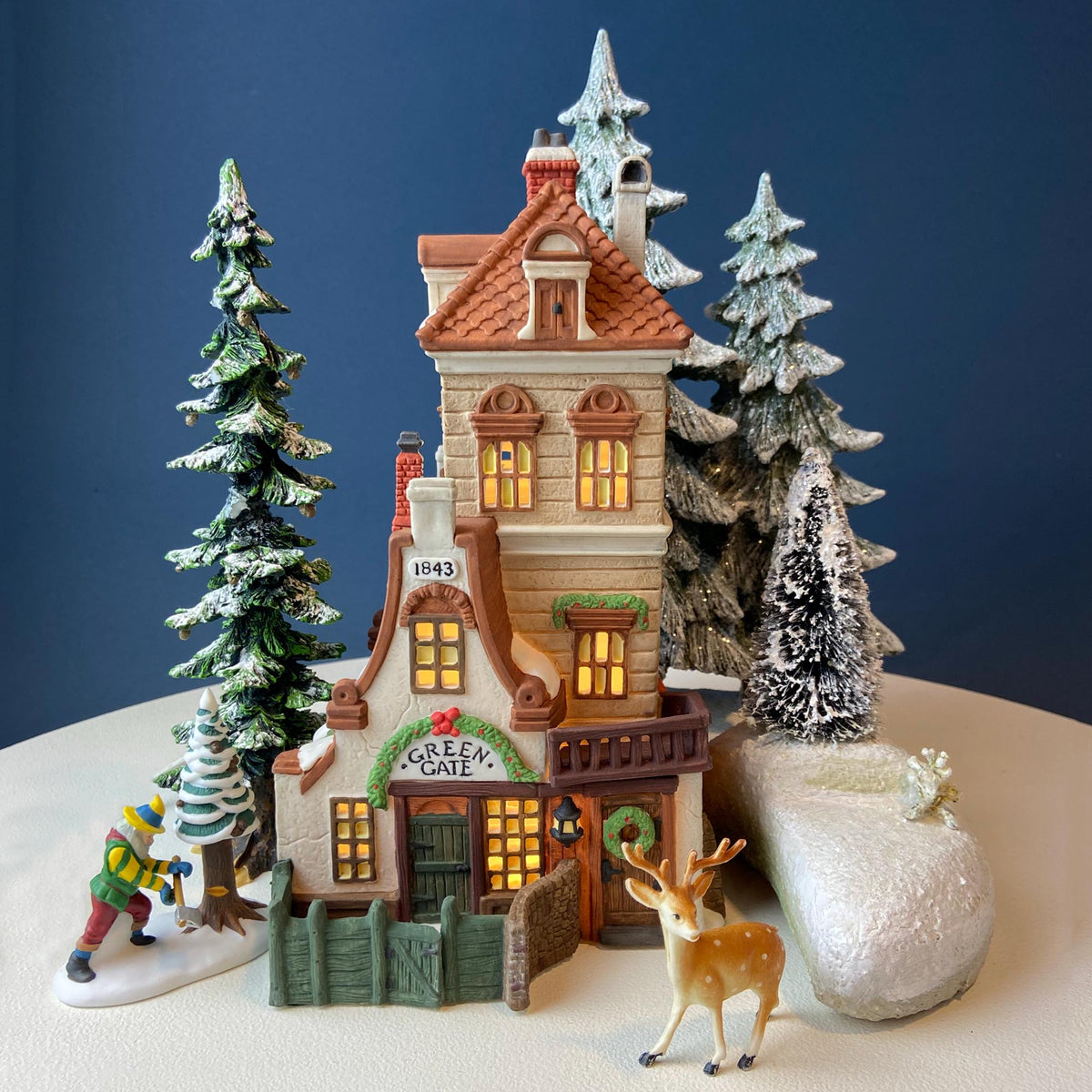 Illuminated Christmas Village Green Gate Cottage. Dickens' Village. Limited Edition. Seasonal Home Retail Decor. Night Light.