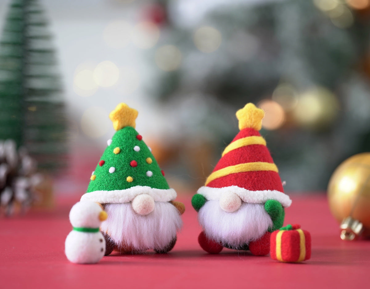 Striped Hat Christmas Gnome Needle Felting Kit by Wizardi F07N8-491