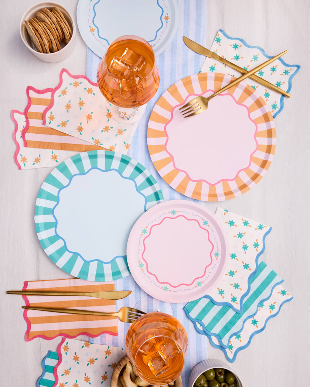 Italian Summer Trio - 32 plates, 24 napkins + 25 balloons