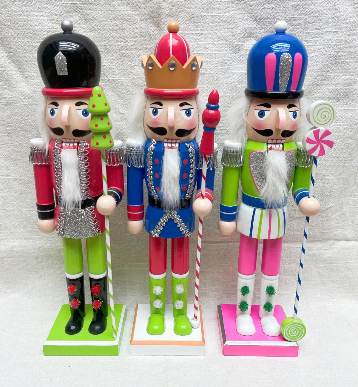 Toy Soldier with Christmas Tree Staff Christmas Wooden Nutcracker 15 in by Wizardi F07M6-1C