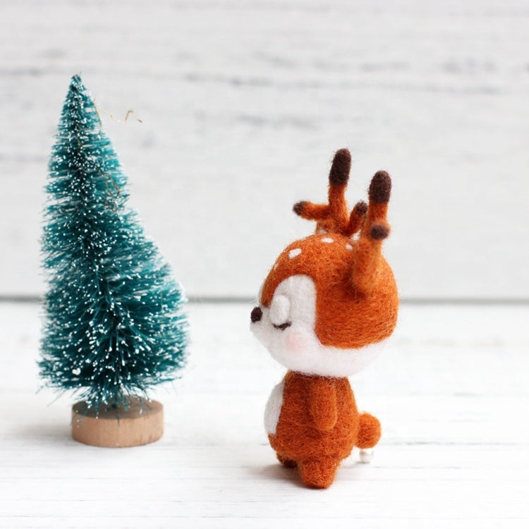 Sleepy Spotted Deer Needle Felting Kit by Wizardi F07N8-W2