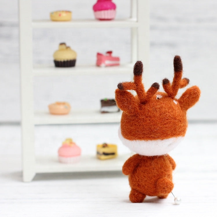 Sleepy Spotted Deer Needle Felting Kit by Wizardi F07N8-W2