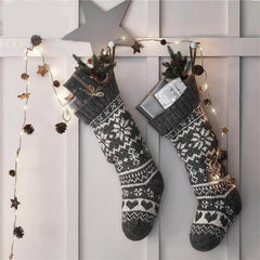 2 m Battery-Powered Pine Cone & Star Christmas String Lights