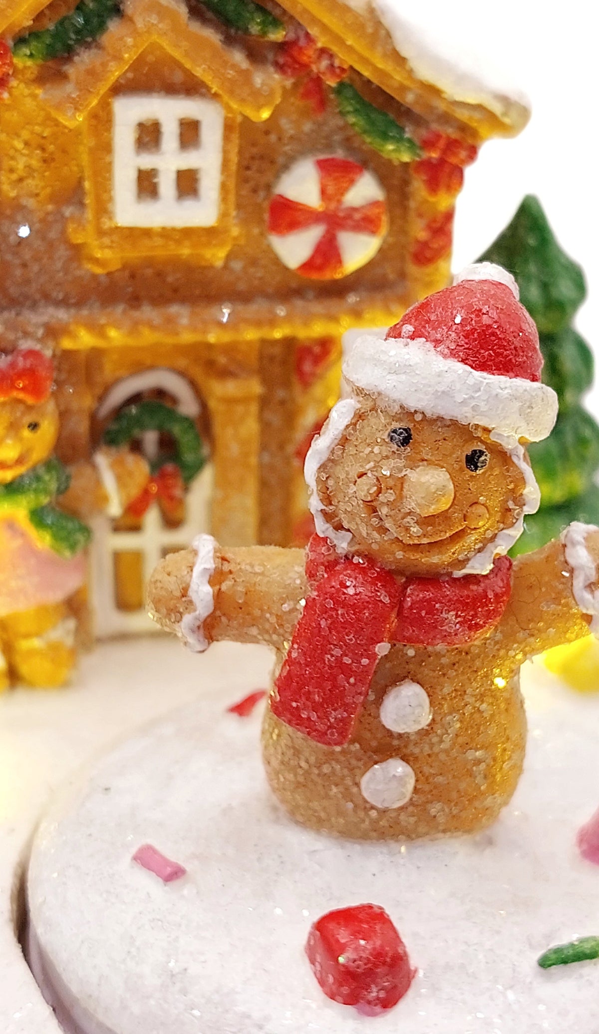 Gingerbread House. Christmas Village Wizardi F07-N1-13-2705A