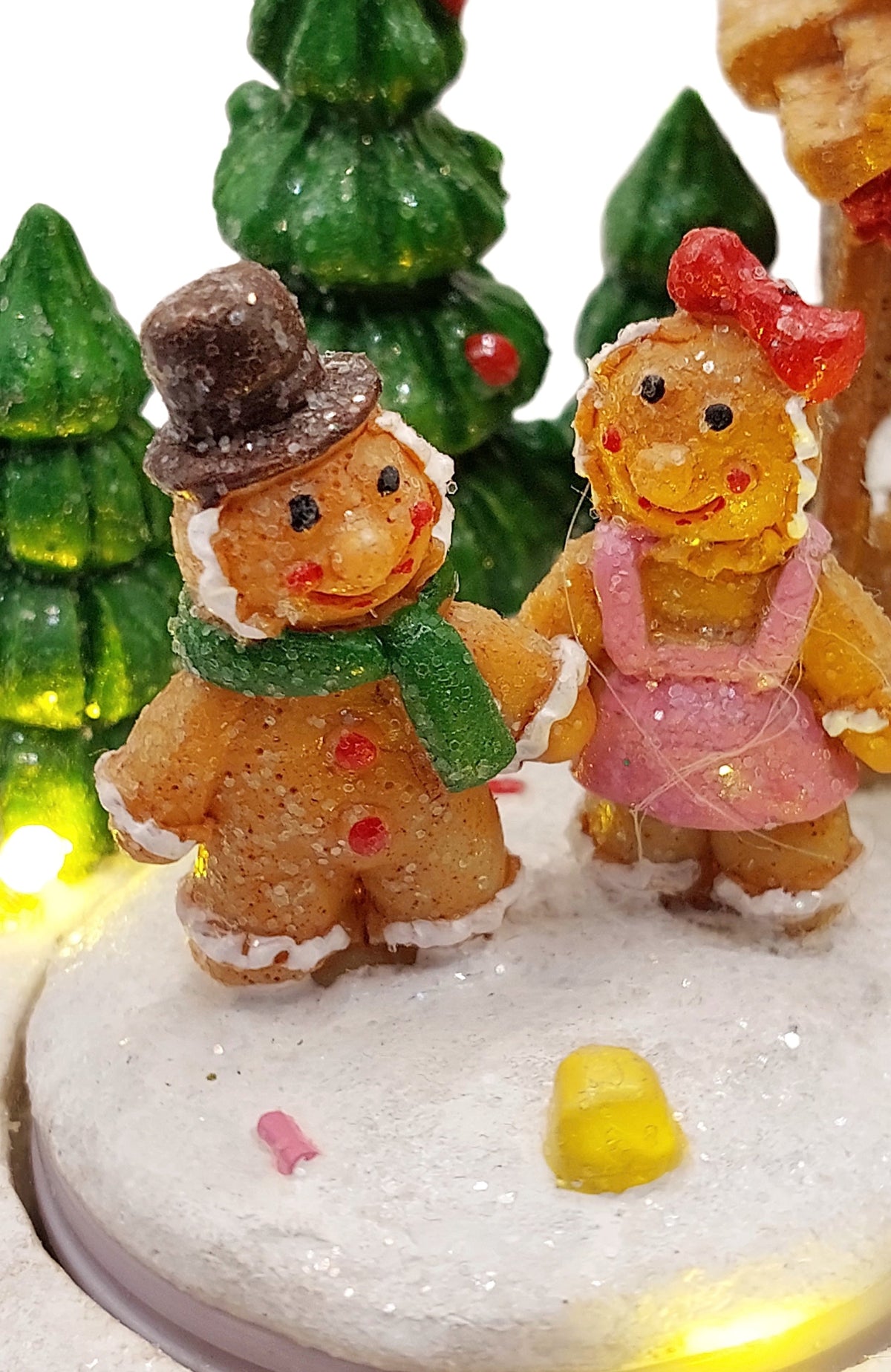 Gingerbread House. Christmas Village Wizardi F07-N1-13-2705B
