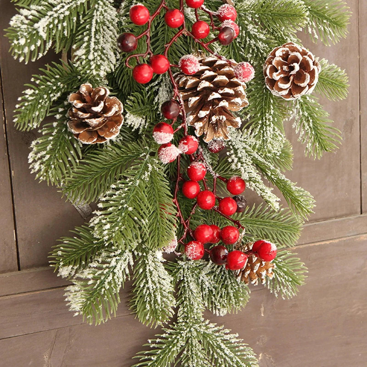 Pinecone & Berry Christmas Hanging Swag, 35 × 55 cm