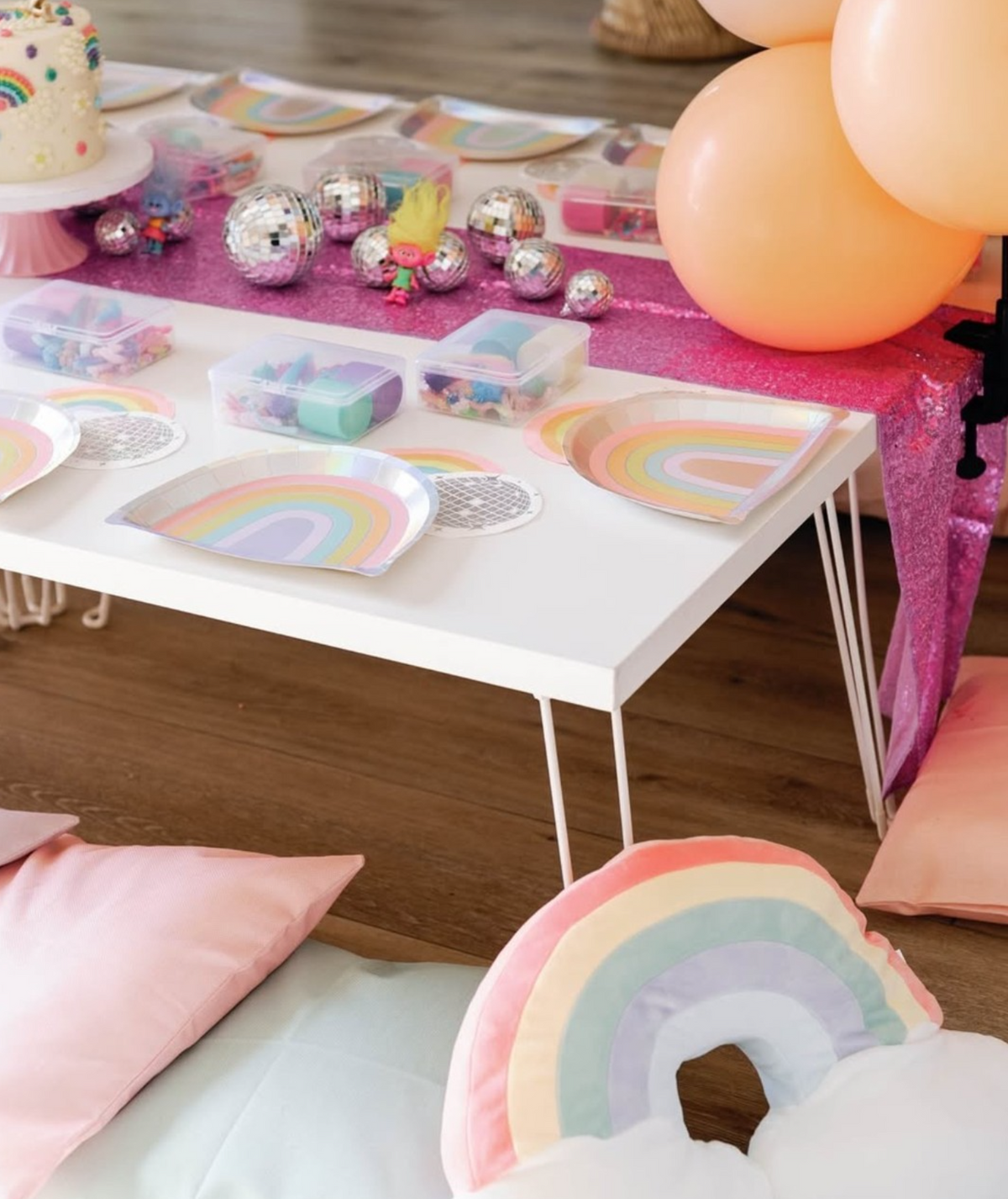 Rainbow Plates - 25 paper plates