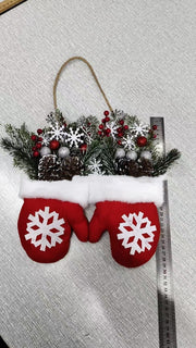 Christmas Mitten Door Wreath