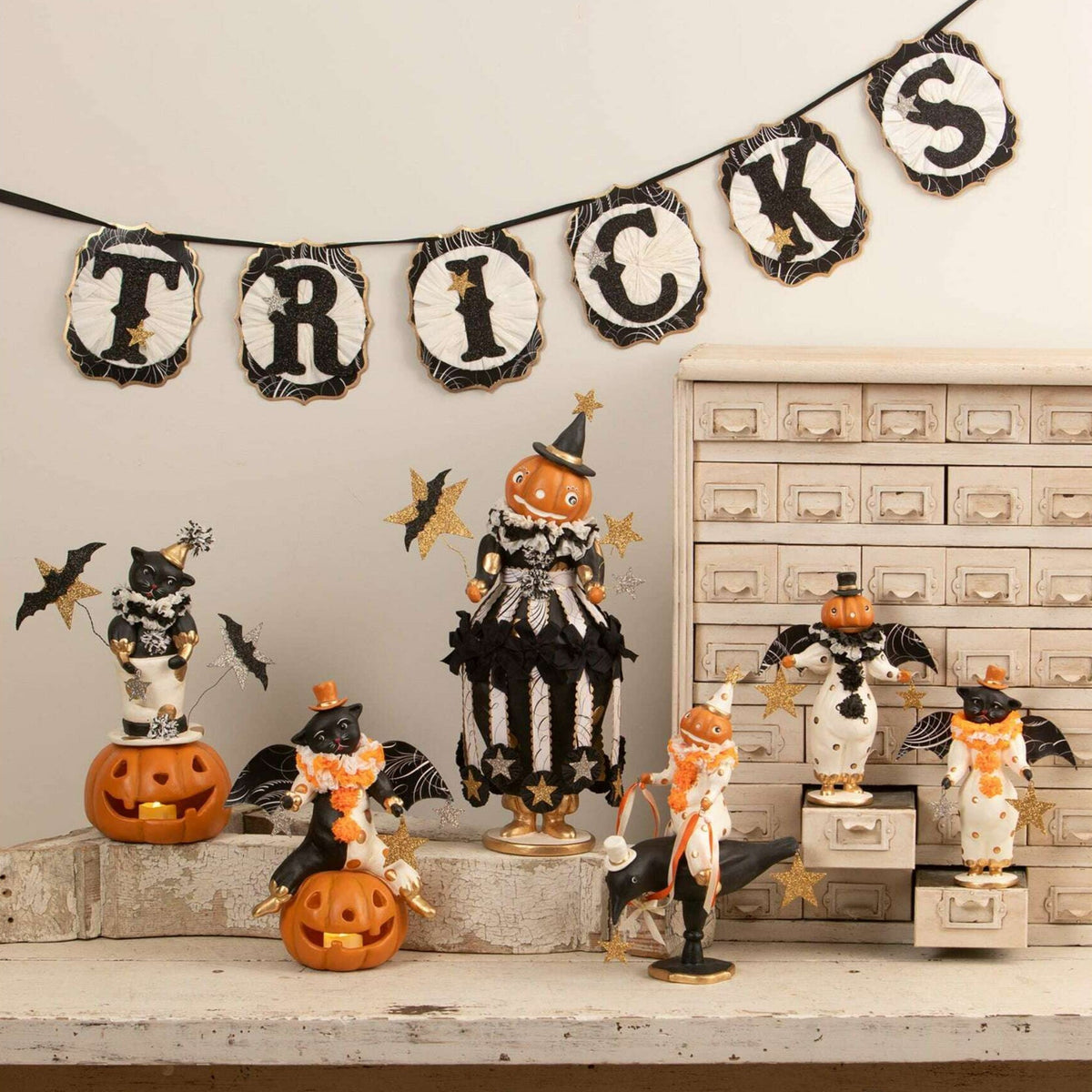 Clowning Cat on Jack Halloween Decor by Bethany Lowe Designs