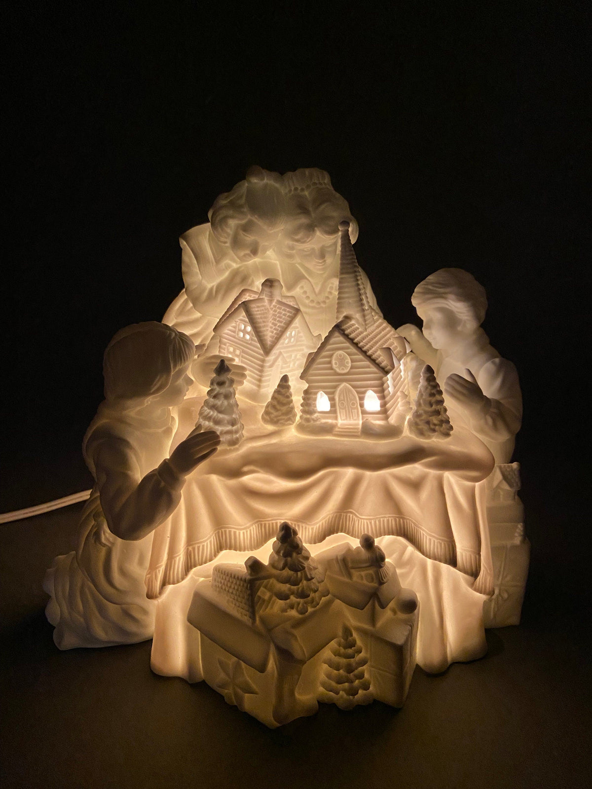 Christmas Figurine: Illuminated Porcelain Family Tradition Night Light