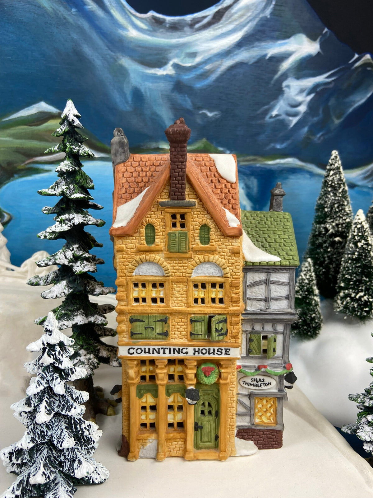 Christmas Village House. Illuminated Counting House. Silas Thimbleton. Barrister. Dickens Village Series. Christmas Diorama.