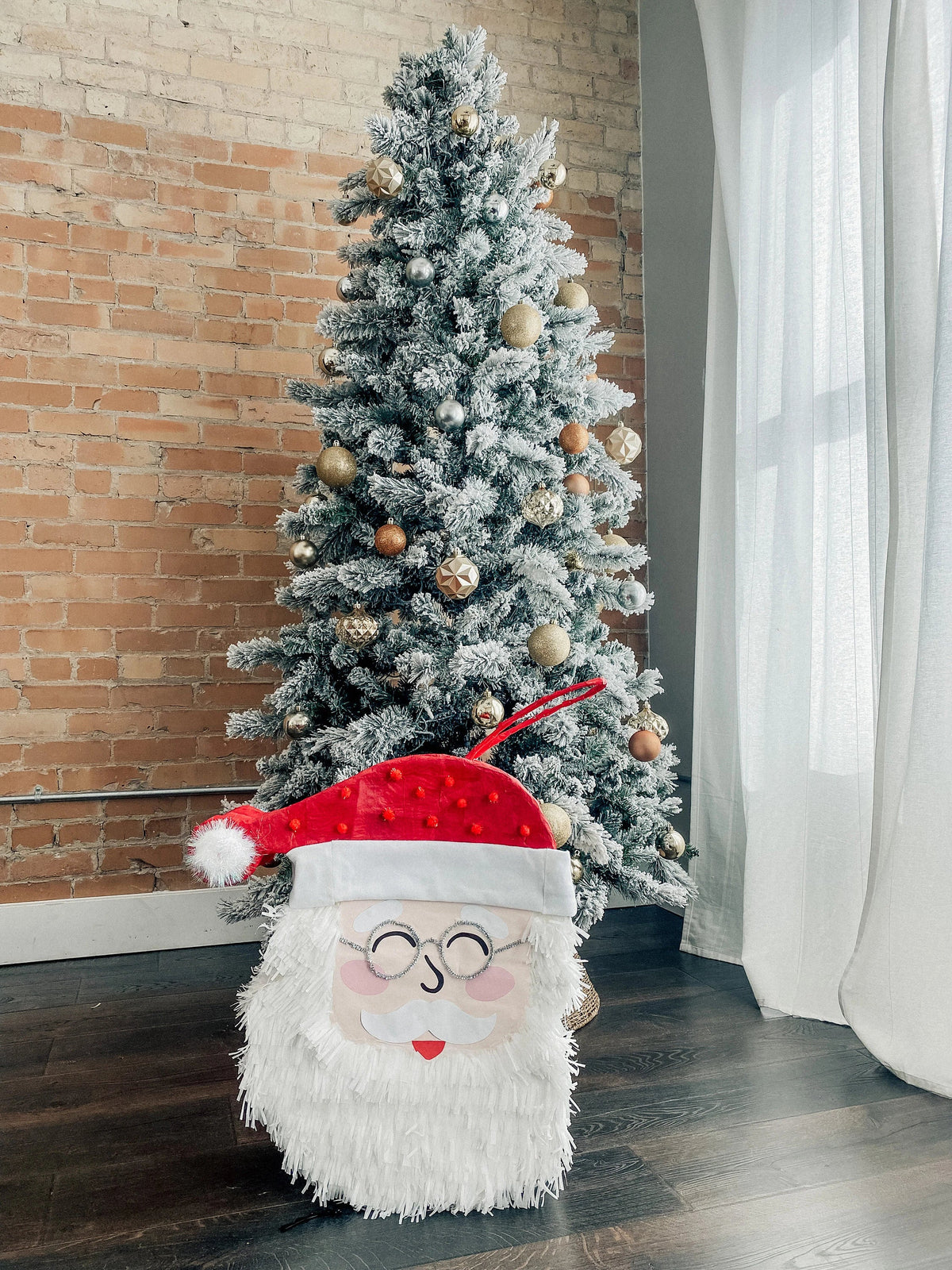 🎅 Santa Claus Piñata – Handmade 22” Christmas Party Decoration & Candy Holder