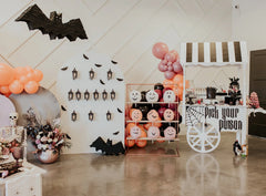 🦇 Freakin’ Bats Piñata – Handmade Halloween Party Decoration & Candy Holder