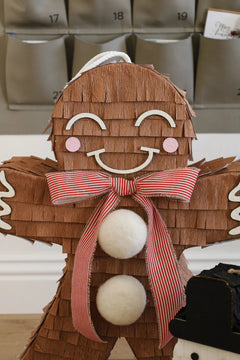 🍪 Gingerbread Man Piñata – Handmade Christmas Party Decoration & Candy Holder