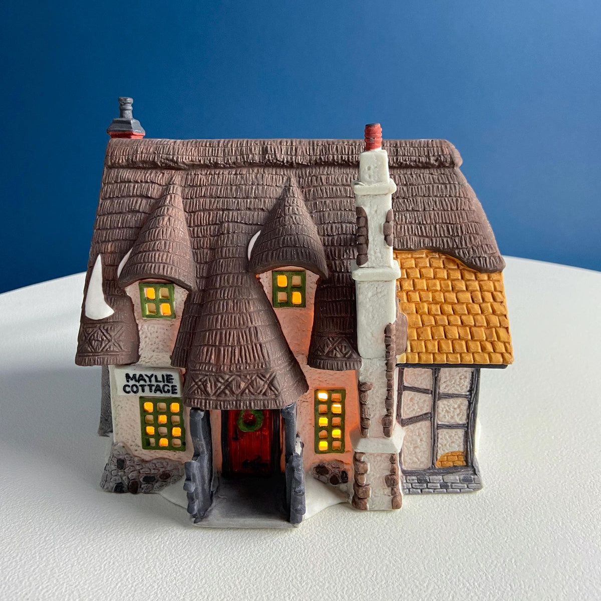 MayLie Cottage Porcelain Christmas Village House. Dickens' Village Series. Illuminated Holiday Home Retail Display. Kids Room.