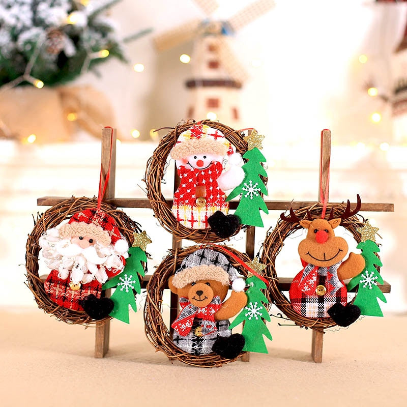Mini Christmas Character Wreath