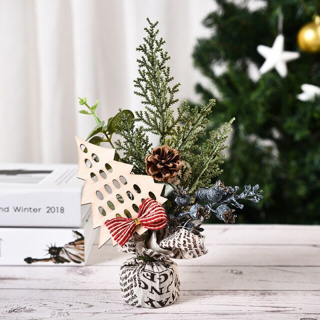 Rustic Mini Christmas Greenery Arrangement