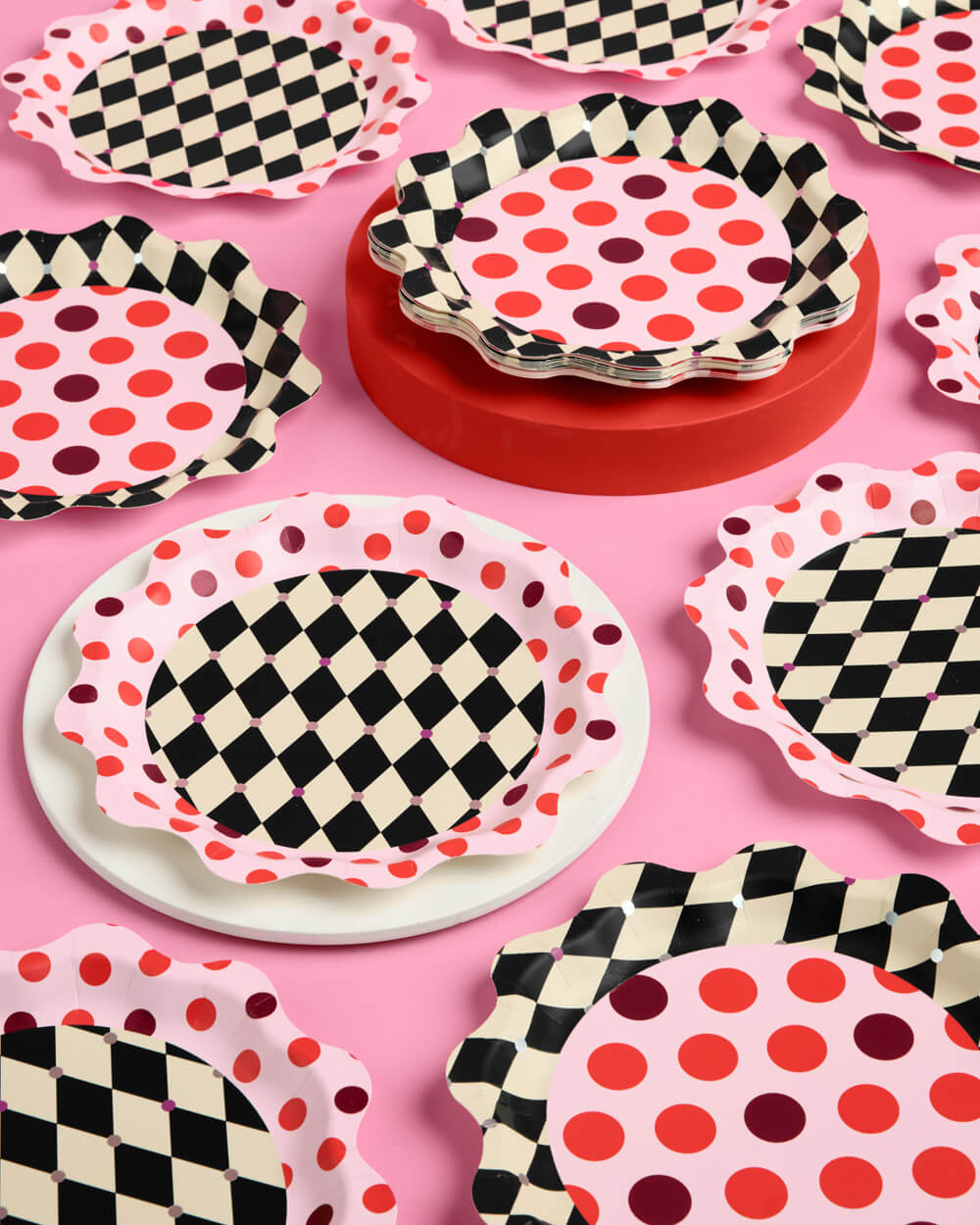Mayhem Plates - 24 paper plates