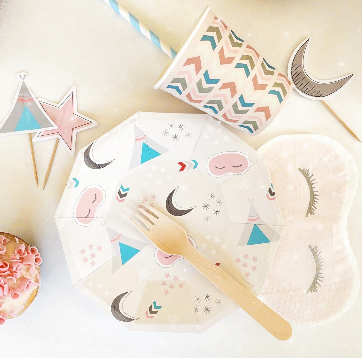 Glamping Sleepover Small Plates 7" (Set of 8) – Slumber Party Supplies