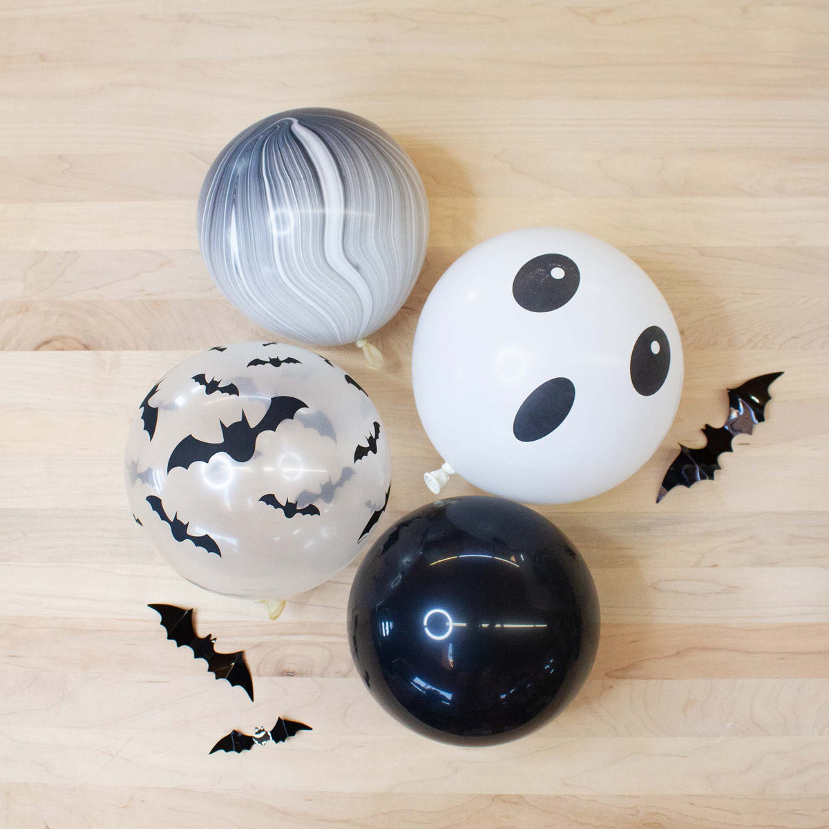 White Ghost Balloon Pack